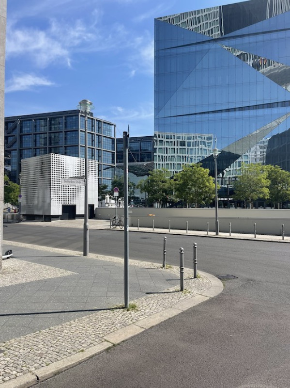 plush74 location photo film event location scouting berlin city center streets10