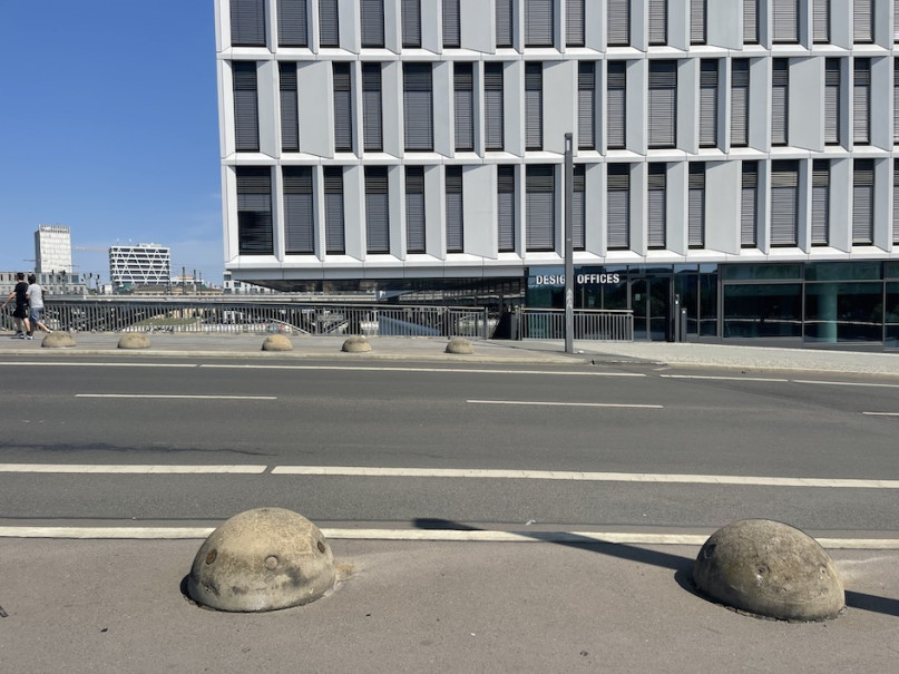 plush74 location photo film event location scouting berlin city center streets27