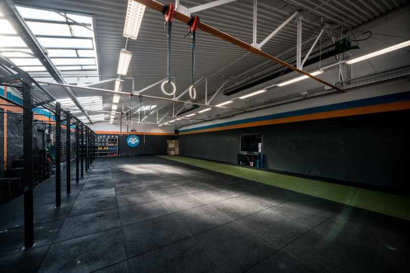 plush74 location photo film event location scouting berlin sports gym1