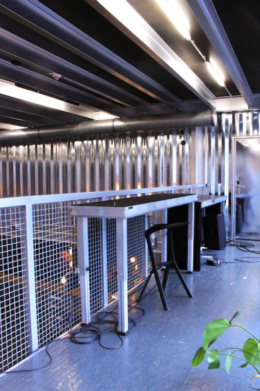 plush74 location photo film event rental germany berlin container box steel showroom 33