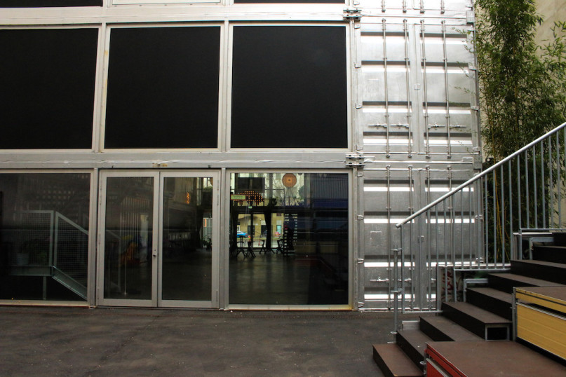 plush74 location photo film event rental germany berlin container box steel showroom 37