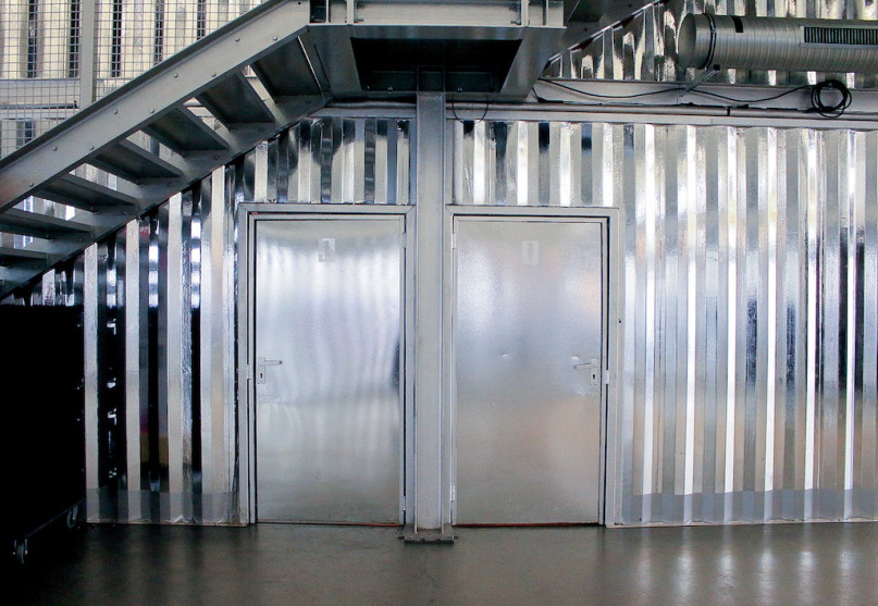 plush74 location photo film event rental germany berlin container box steel showroom 40