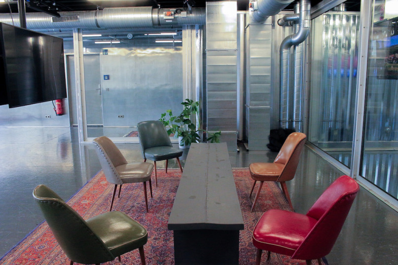 plush74 location photo film event rental germany berlin container box steel showroom 7