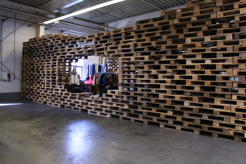 plush74 location foto film event miete deutschland berlin industrie lager produktion mode 21