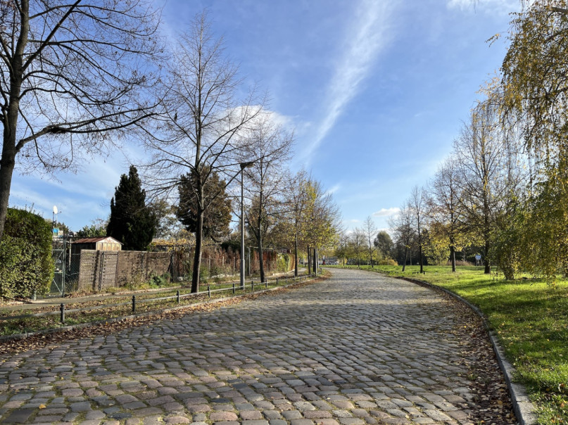 plush74 location photo film event rental production germany berlin factory industrial 1