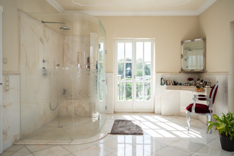 plush74 location photo film event villa spacious white luxurious deisign15