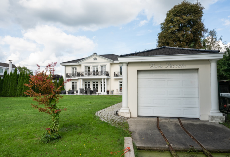 plush74 location photo film event villa spacious white luxurious deisign36