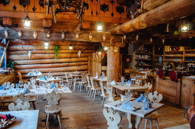 plush74 location photo film event zuoz engadin switzerland mountain restaurant 17