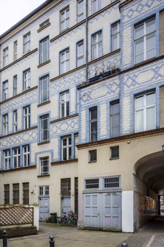 plush74 location photo film germany berlin apartment 00022