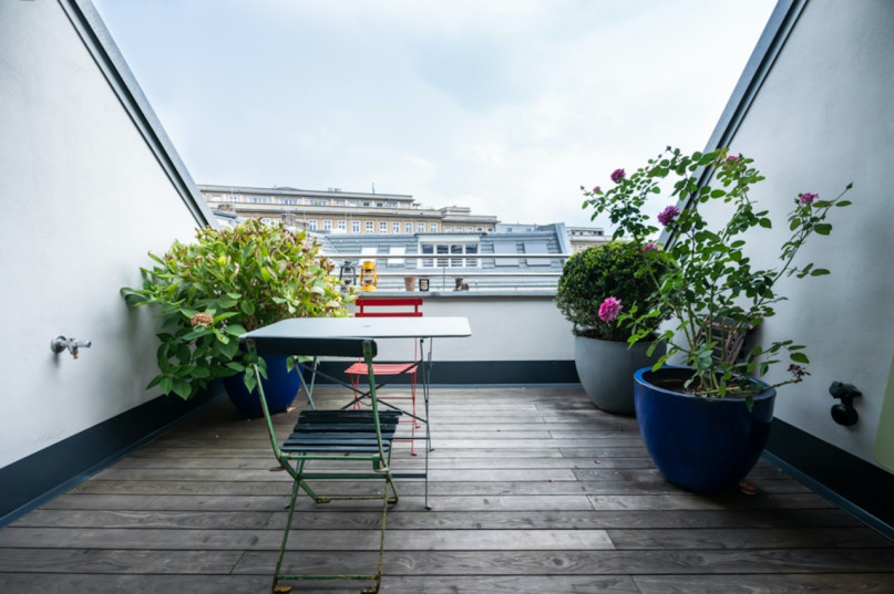 plush74 location photo film germany berlin vintage rooftop apartment 00002
