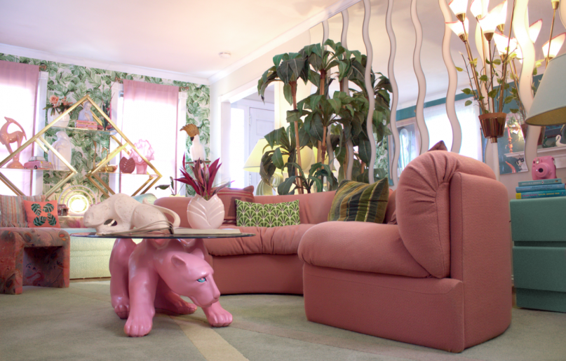 plush74 location photo film shop store pink colourful house danbury usa7