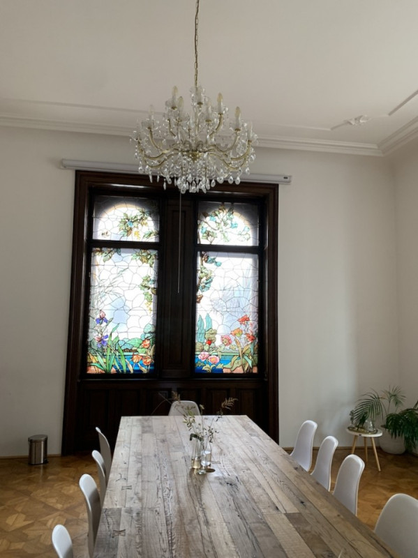 plush74 locatie foto film wenen oostenrijk kantoor altbau 10