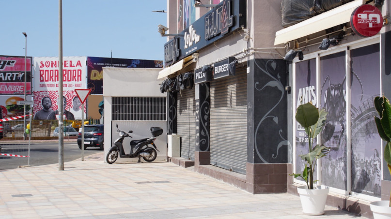 plush74 location scout ibiza streets graphic funky rental pink film photo event urban colors13