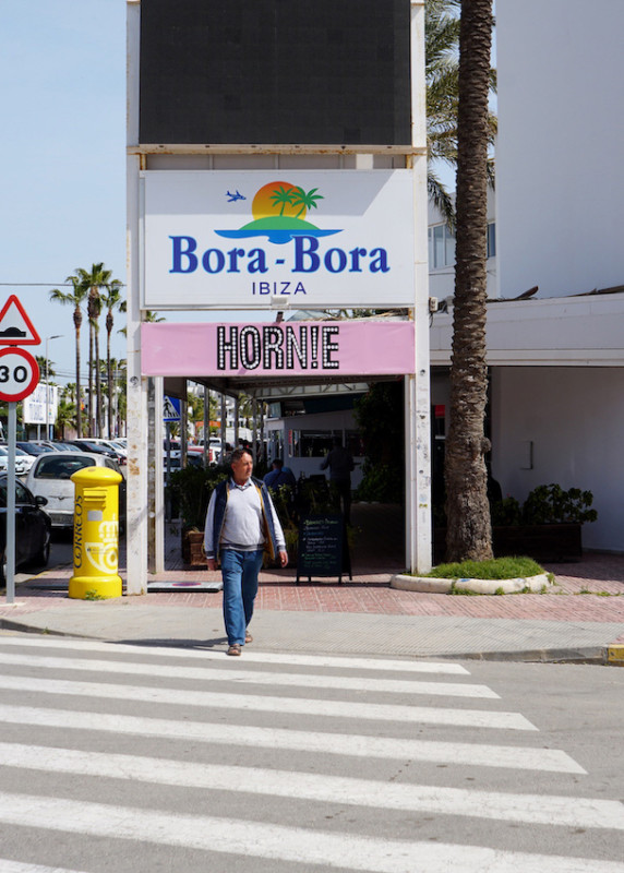 plush74 location scout ibiza streets graphic funky rental pink film photo event urban colors8