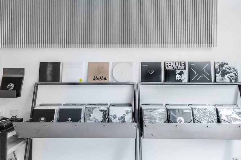 plush74 location scout rental photo film production store record music sound berlin4