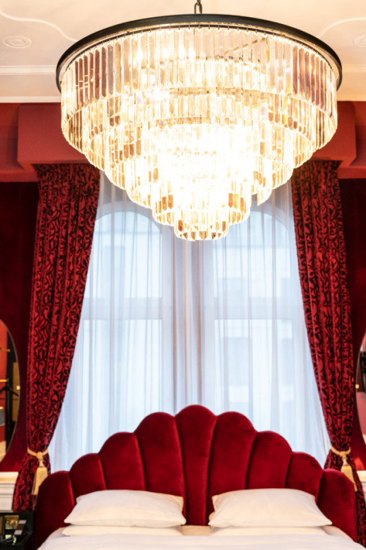 plush74 location scout rental spain photo film production hotel room suite berlin2 (1)