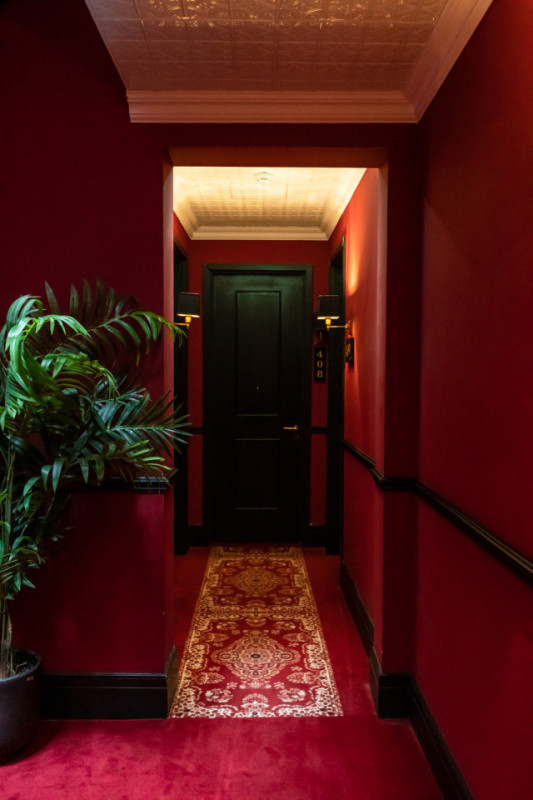 plush74 location scout rental spain photo film production hotel room suite berlin25