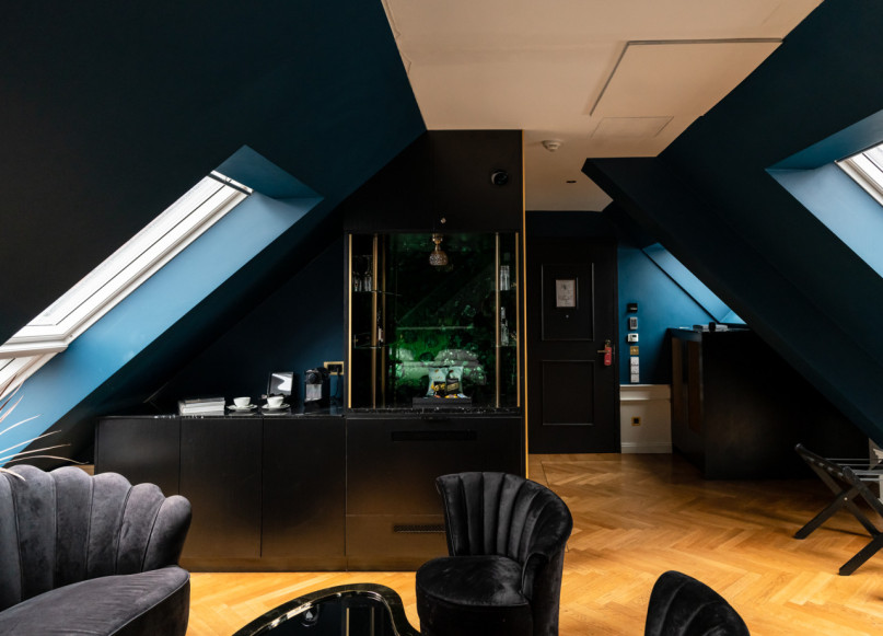 plush74 location scout vermietung spanien fotofilm produktion hotelzimmer suite berlin54