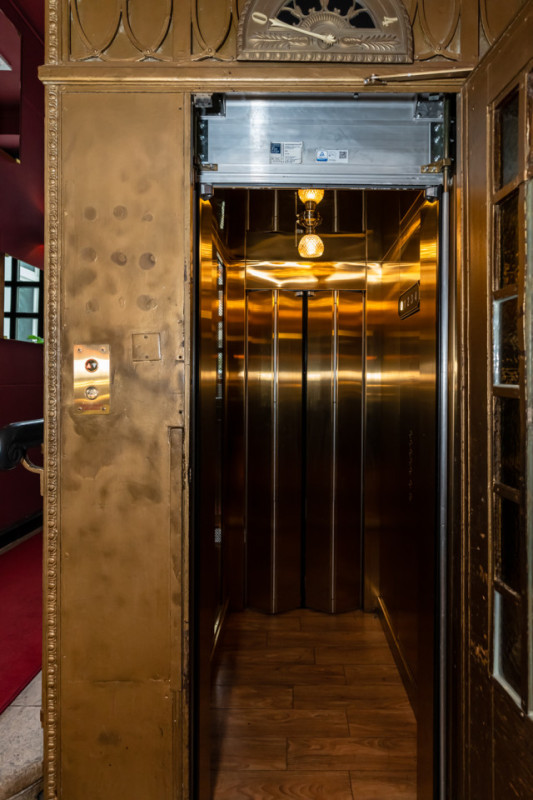 plush74 location scout rental spain photo film production hotel room suite berlin61