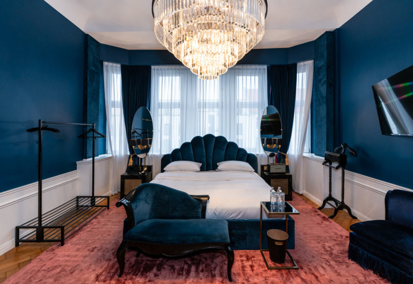 plush74 location scout vermietung spanien fotofilm produktion hotelzimmer suite berlin7