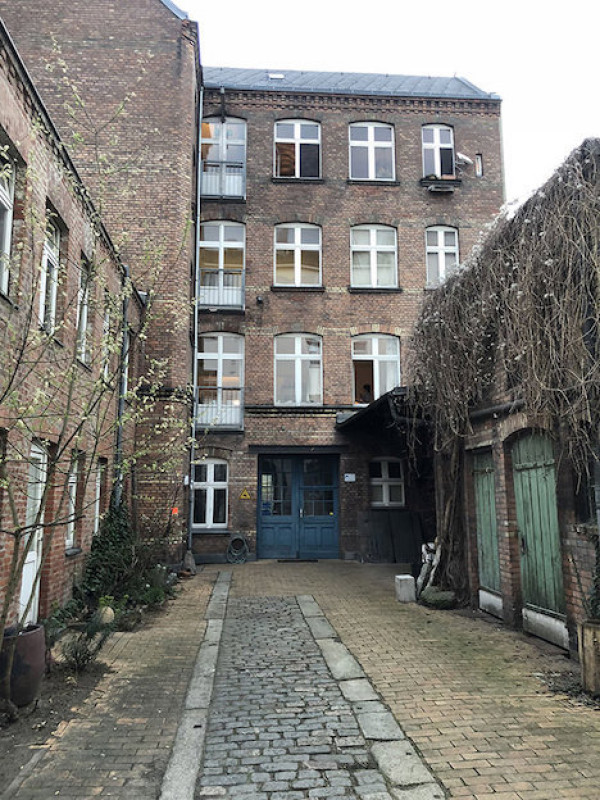 plush74 location scout rental spain photo film production loft berlin1