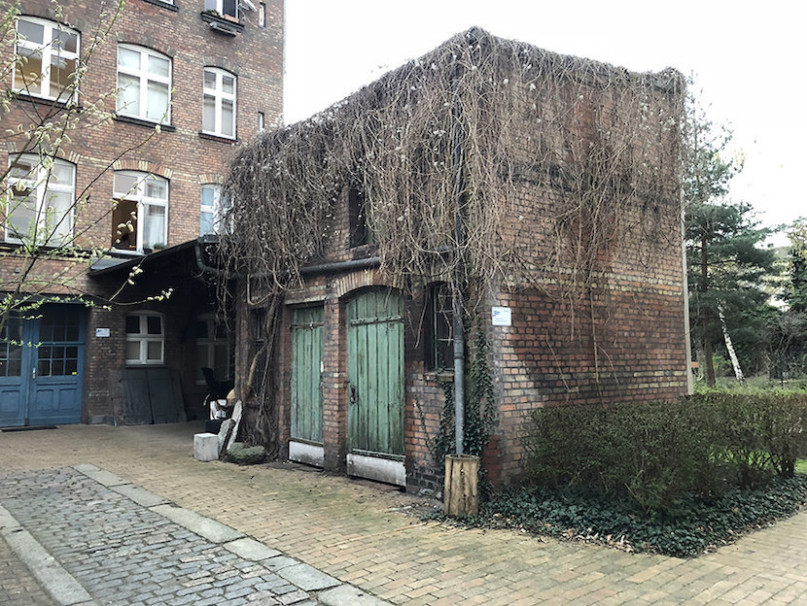 plush74 location scout rental spain photo film production loft berlin2