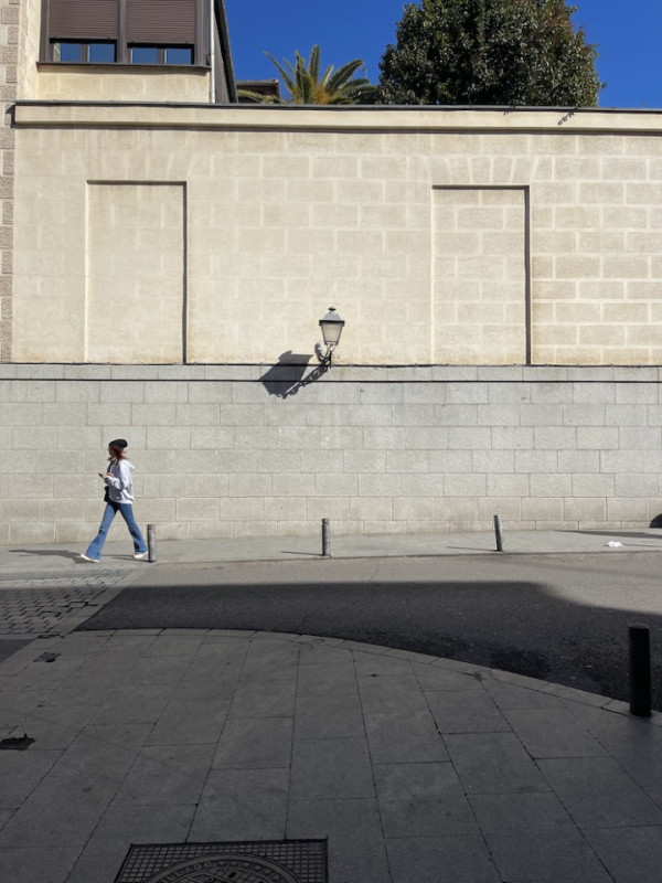 peluche74 location scout noleggio spagna foto produzione cinematografica madrid strade20