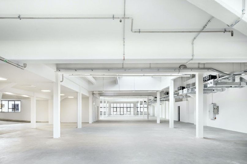 plush74 location scouting film foto eventi noleggio berlino hall3