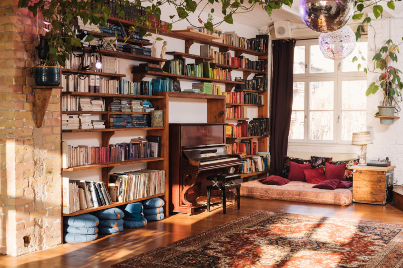 plush74 location scouting film photo event rental event space berlin evetn space healing10