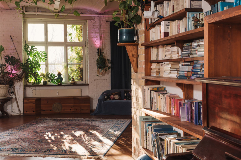 plush74 location scouting film photo event rental event space berlin evetn space healing12