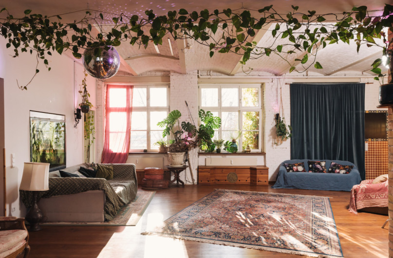 plush74 location scouting film photo event rental event space berlin evetn space healing13