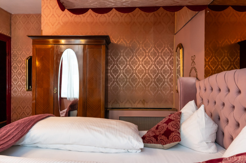 plush74 location scouting film photo event rental event space house tree hamburg boutique hotel2