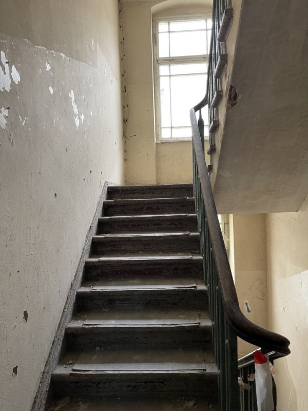 plush74 location scouting film photo event rental germany berlin abandoned staircase old3