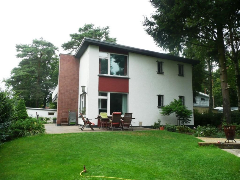 plush74 locations photo film event germany berlin house bauhaus retro 1