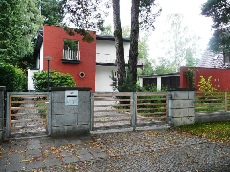 plush74 locations photo film event germany berlin house bauhaus retro 21