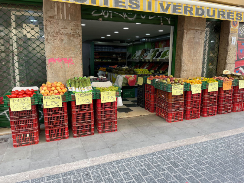 plush74 locations photo film production germany photo studio berlin00000plush74 locations photo film productio photo streets grace barcelona spain00007