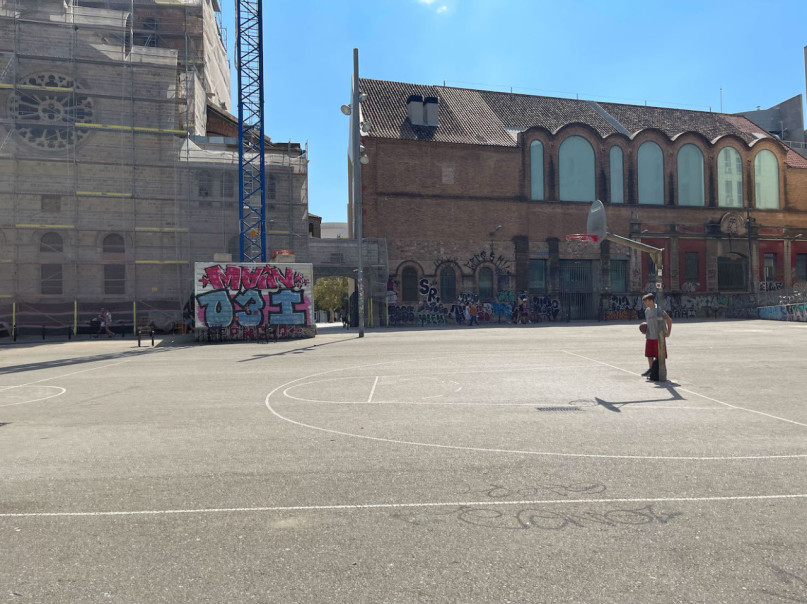 plush74 locations photo film production germany photo studio berlin00000plush74 locations photo film productio photo streets raval barcelona spain00002