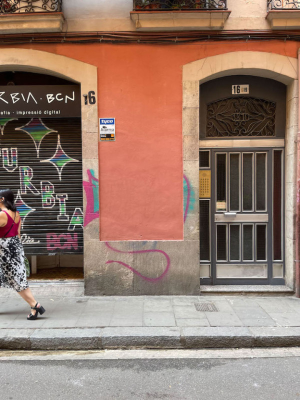 plush74 locations photo film production germany photo studio berlin00000plush74 locations photo film productio photo streets raval barcelona spain00019