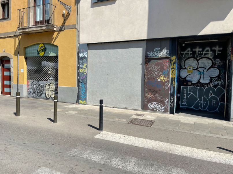 plush74 locations photo film production germany photo studio berlin00000plush74 locations photo film productio photo streets raval barcelona spain00032