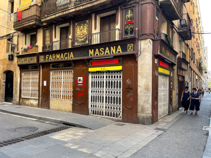 plush74 locations photo film production germany photo studio berlin00000plush74 locations photo film productio photo streets raval barcelona spain00042