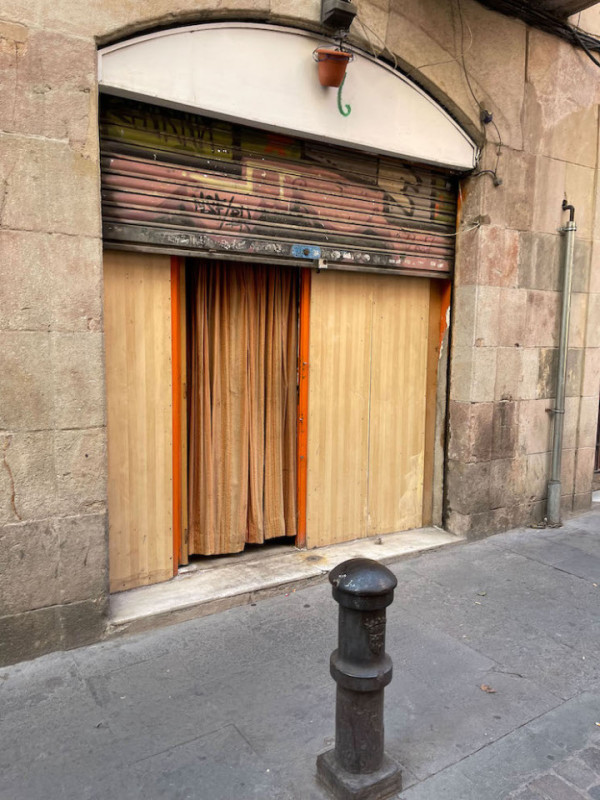 plush74 locations photo film production germany photo studio berlin00000plush74 locations photo film productio photo streets raval barcelona spain00045