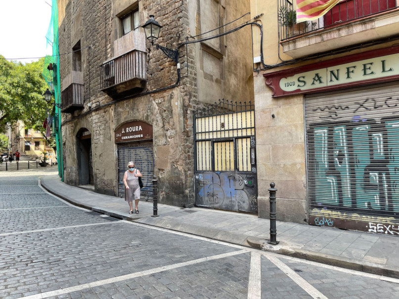 plush74 locations photo film production germany photo studio berlin00000plush74 locations photo film productio photo streets raval barcelona spain00052