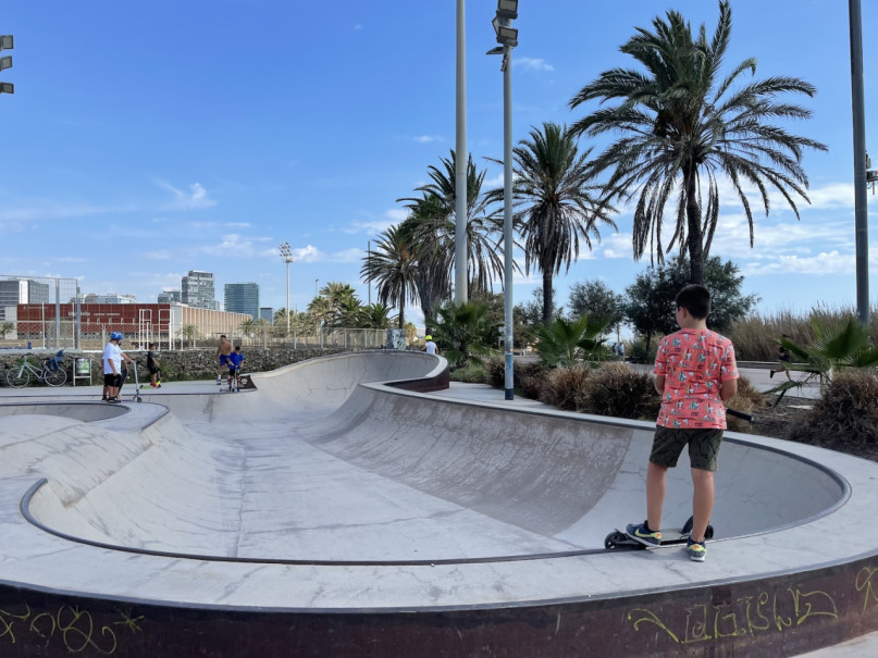 plush74 locations photo film production germany photo studio berlin00000plush74 locations photo film productio photo streets skate barcelona beach spain00000