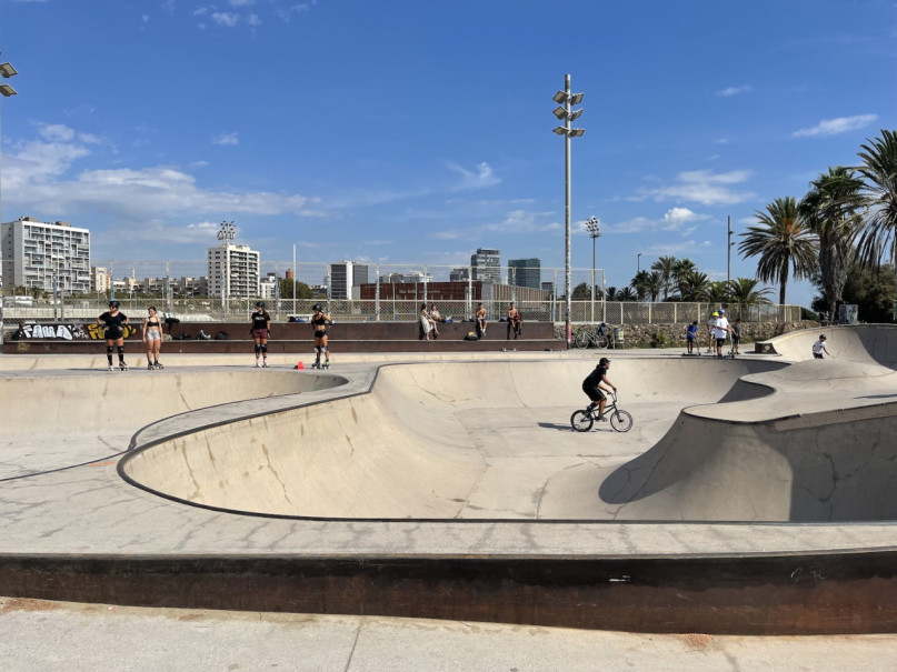 plush74 locations photo film production germany photo studio berlin00000plush74 locations photo film productio photo streets skate barcelona beach spain00004