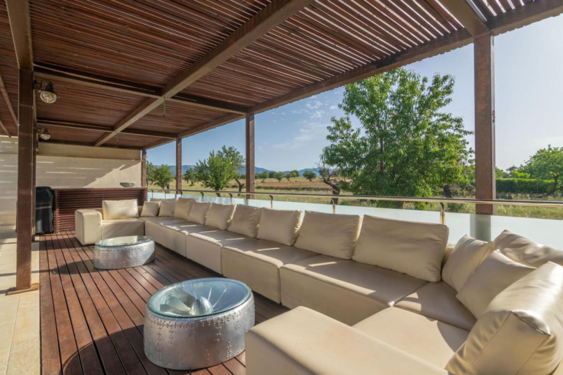 plush74 locations photo film production germany photo studio berlin00000plush74 locations photo film production germany photo villa mallorca spain00018