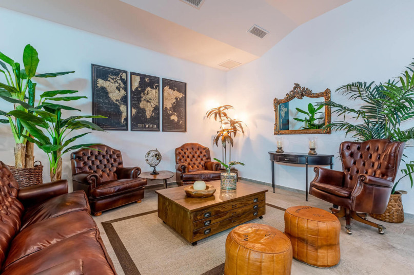 plush74 locations photo film production germany photo studio berlin00000plush74 locations photo film production germany photo villa mallorca spain00031