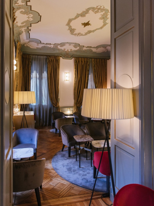 plush74 locations photo film production italy castle villa00019