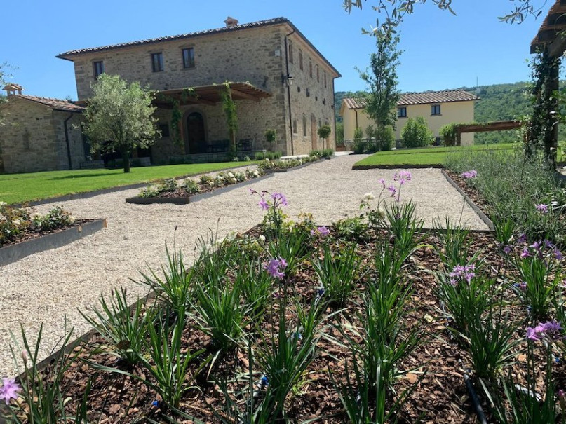 plush74 locations photo film production italy villa countryside00062