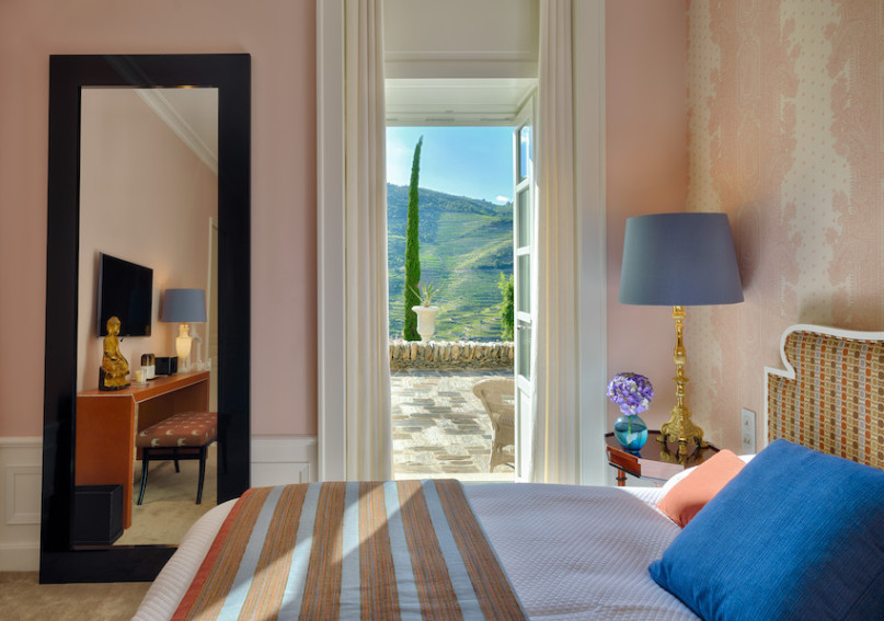 plush74 locations photo film production portugal villa luxury winery00011