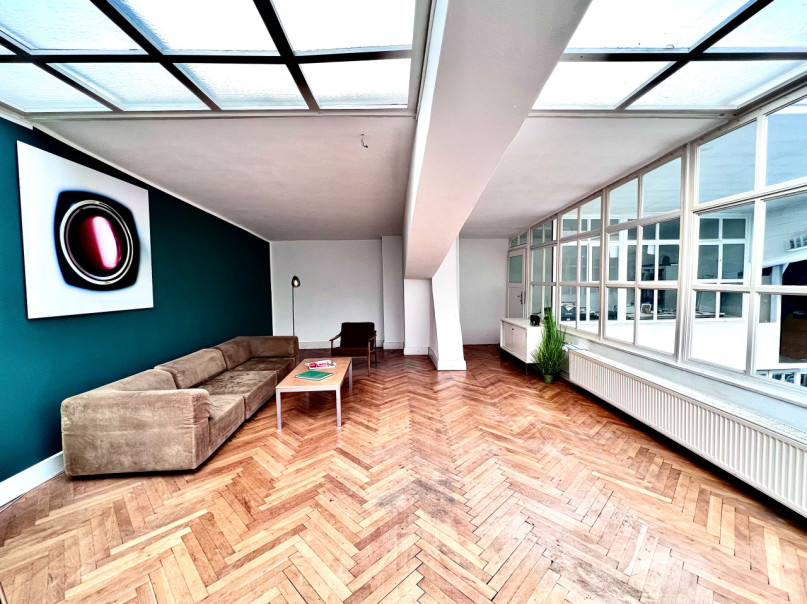 plush74 lofty studio dusseldorf 1